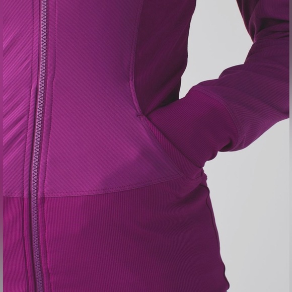 Lululemon In Flux Reversible Hooded Jacket, EUC! - Picture 11 of 12